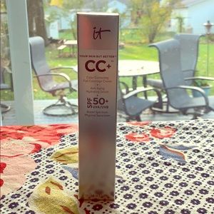 It cosmetics CC cream in light